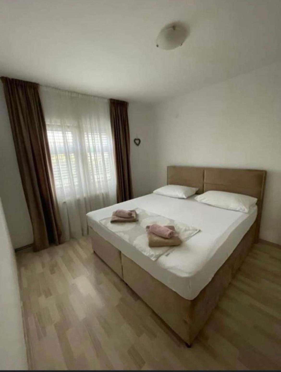 PakoštaneApartman Kurtovアパートメント エクステリア 写真